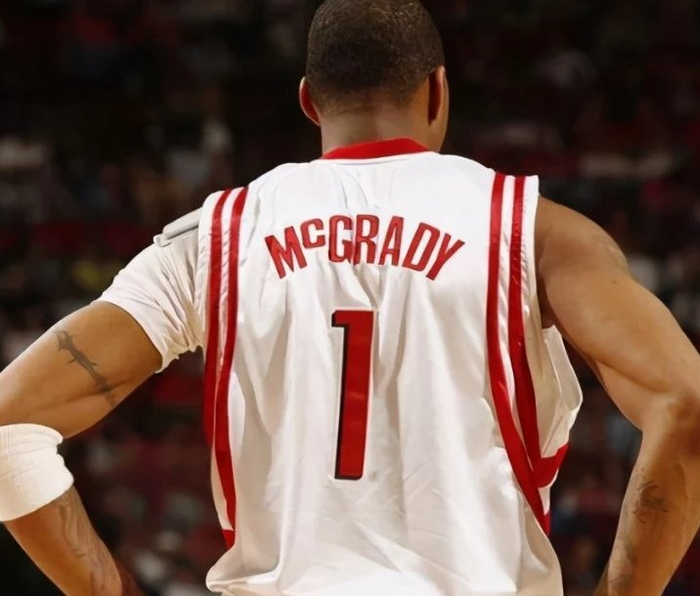 目前最让人惊喜和失望的热门新生:北卡现代前锋CW又缴出顶级表现!田纳西五星侧翼效率低迷!