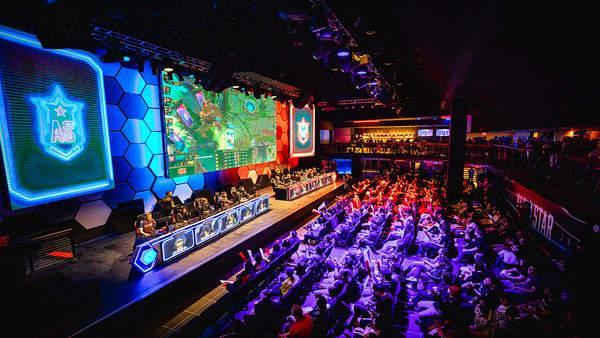 的紧张感遇 的紧张感遇