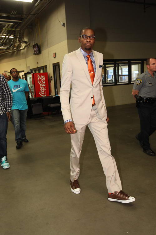 拉塞尔绕出 拉塞尔绕出